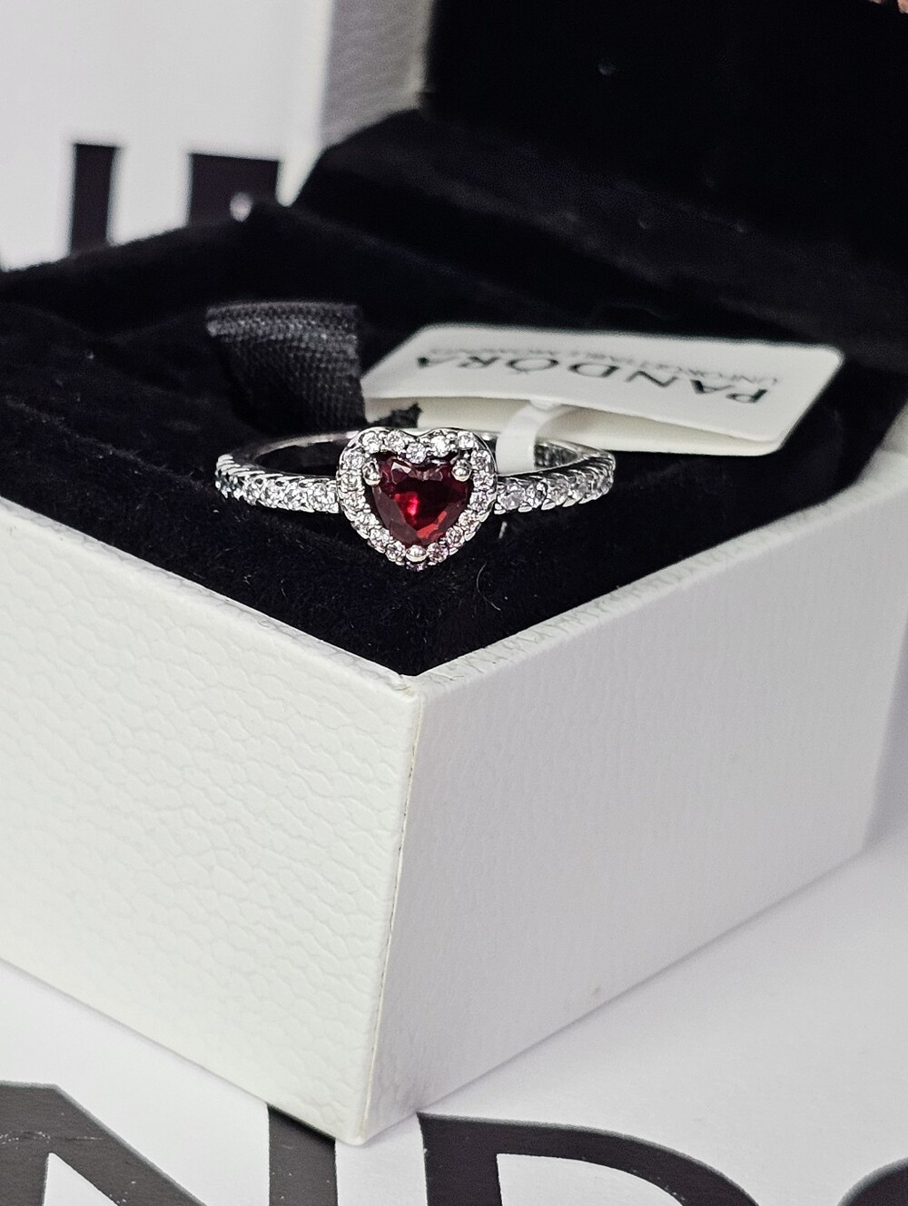 PandoraElevated Red Heart Ring